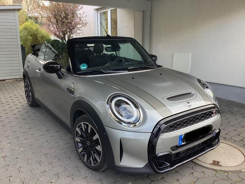 Gebraucht Mini Cooper S Cabriolet 178 PS (130 kW) 2024 Silber Cabrio
