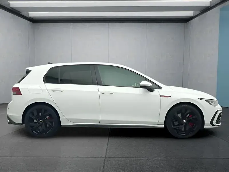 Gebraucht VW Golf VIII GTI 265 PS (194 kW) 2024 Weiß Kleinwagen