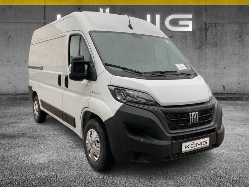 Gebraucht Fiat E-Ducato 89 kW (122 PS) 2023 Weiss Van