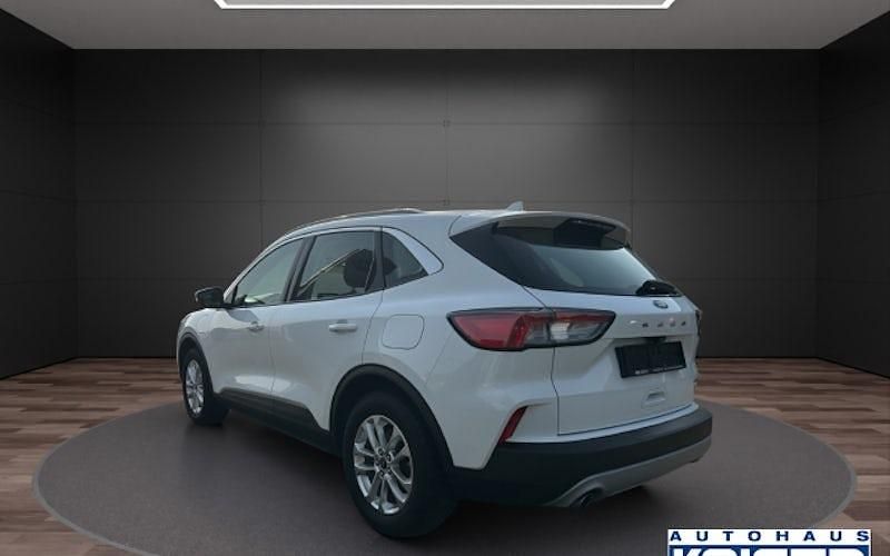 Gebraucht Ford Kuga Titanium 224 PS (164 kW) 2021 Weiß SUV