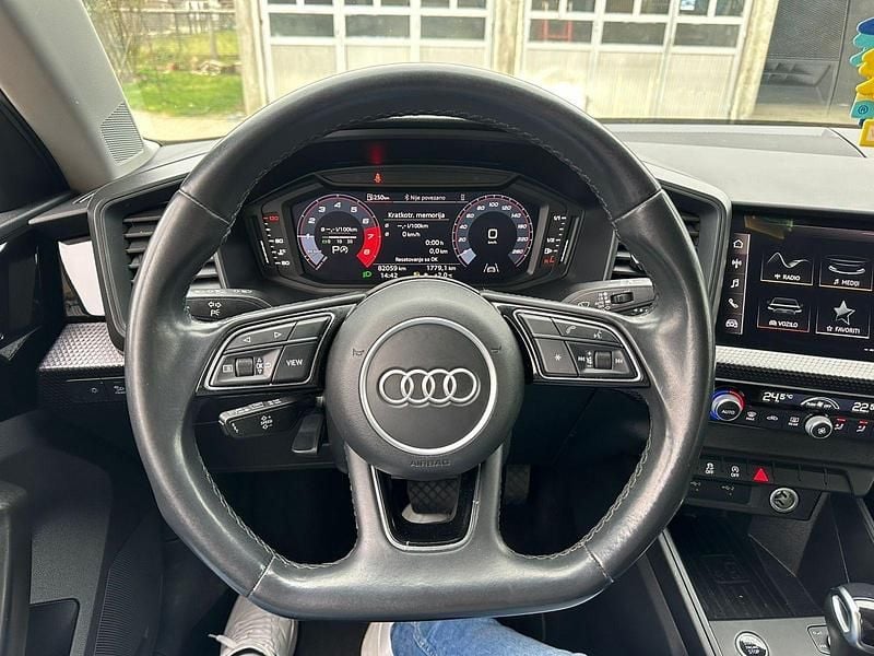 Weiß Gebraucht 2023 Audi A1 Kleinwagen | 16.999 € (Superpreis) - Bild 1/4