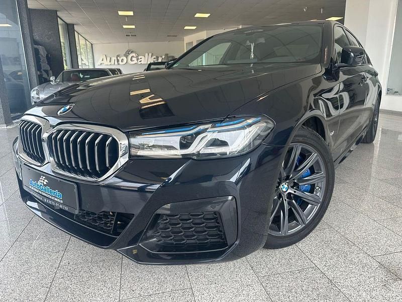 Blau Gebraucht 2021 BMW 540 M Sport Limousine | 43.999 € - Bild 1/4