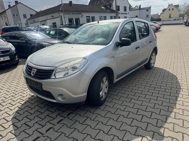 Gebraucht Dacia Sandero 75 PS (55 kW) 2010 Silber Limousine