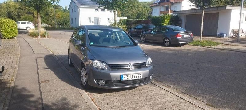 Grau Gebraucht 2013 VW Golf Plus Comfortline Van / Kleinbus | 5.800 € (Guter Preis) - Bild 1/4