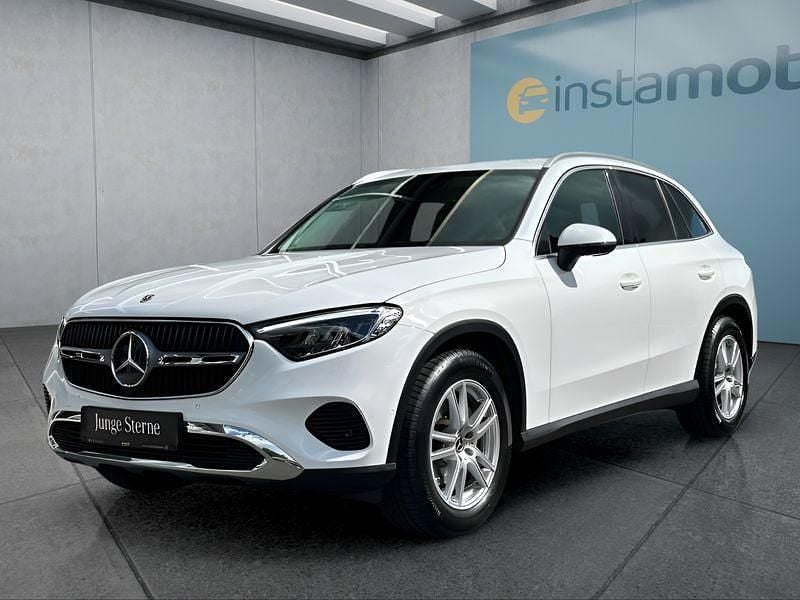 Weiß Gebraucht 2023 Mercedes GLC200 SUV | 46.599 € (Guter Preis) - Bild 1/4
