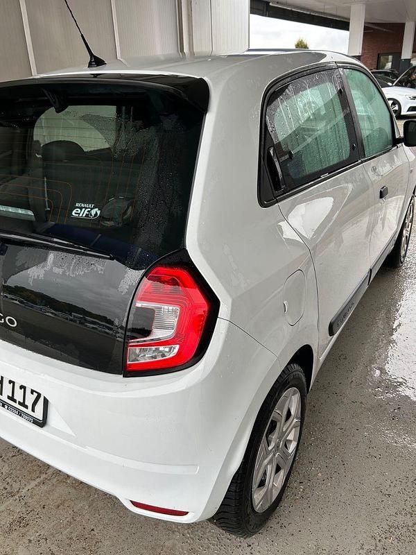 Gebraucht Renault Twingo Intens 65 PS (47 kW) 2019 Weiß Kleinwagen