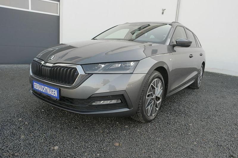 Grau Gebraucht 2022 Skoda Octavia Tour Kombi | 20.900 € (Fairer Preis) - Bild 1/4
