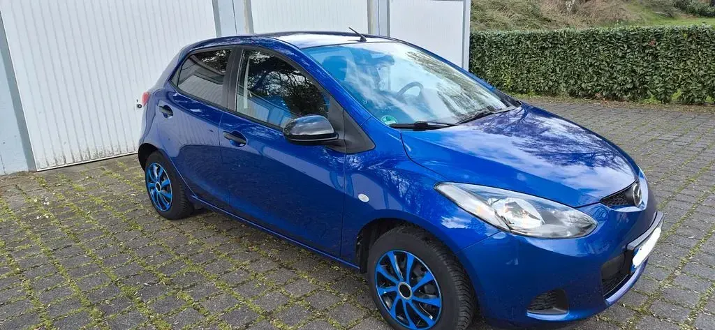 Usata Mazda 2 Impuls 75 CV (55 kW) 2008 Blu Utilitaria