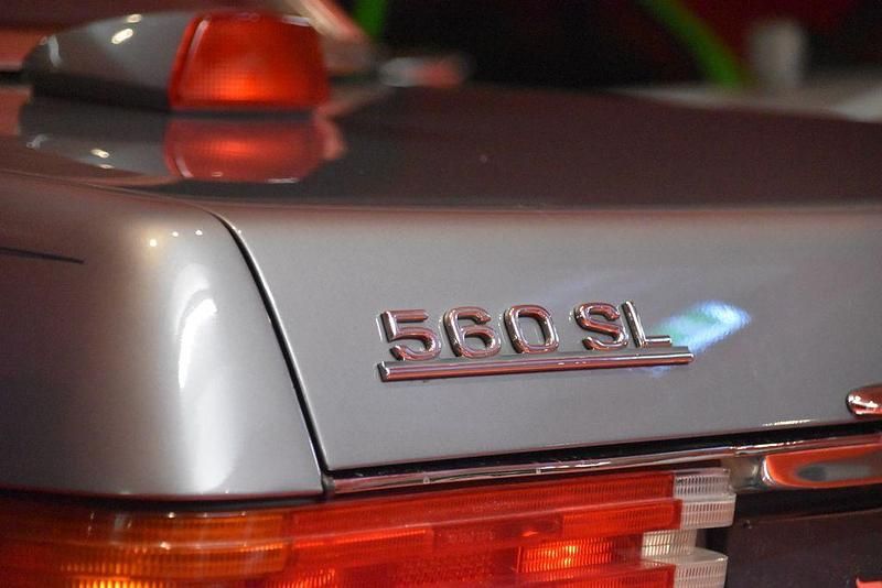 Gebraucht Mercedes 560 231 PS (169 kW) 1987 Grau Cabrio