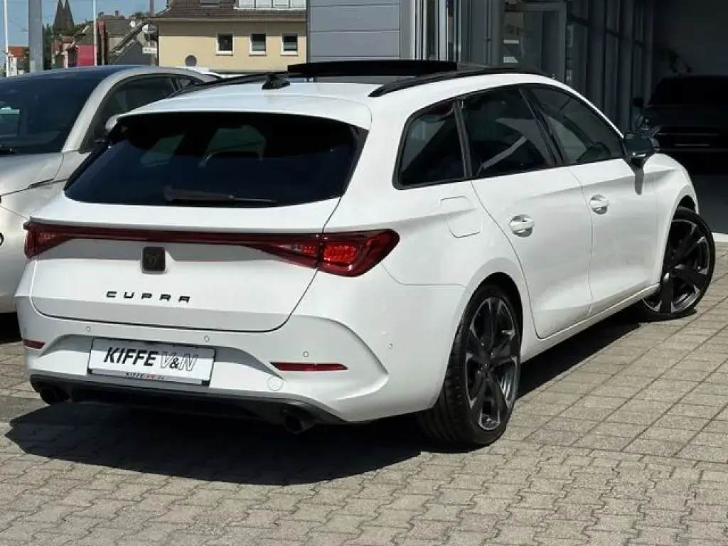 Gebraucht Cupra Leon VZ 245 PS (180 kW) 2024 Candy weiss Kombi
