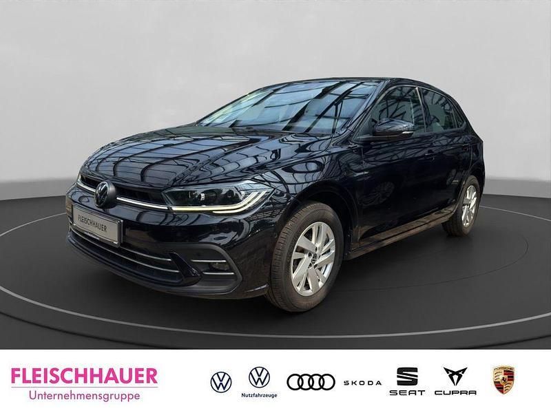 Schwarz Gebraucht 2022 VW Polo IQ Drive Kleinwagen | 16.470 € (Superpreis) - Bild 1/4