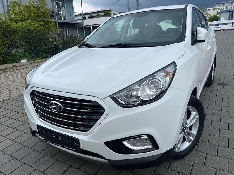 Weiß Gebraucht 2015 Hyundai ix35 SUV | 14.980 € - Bild 1/4