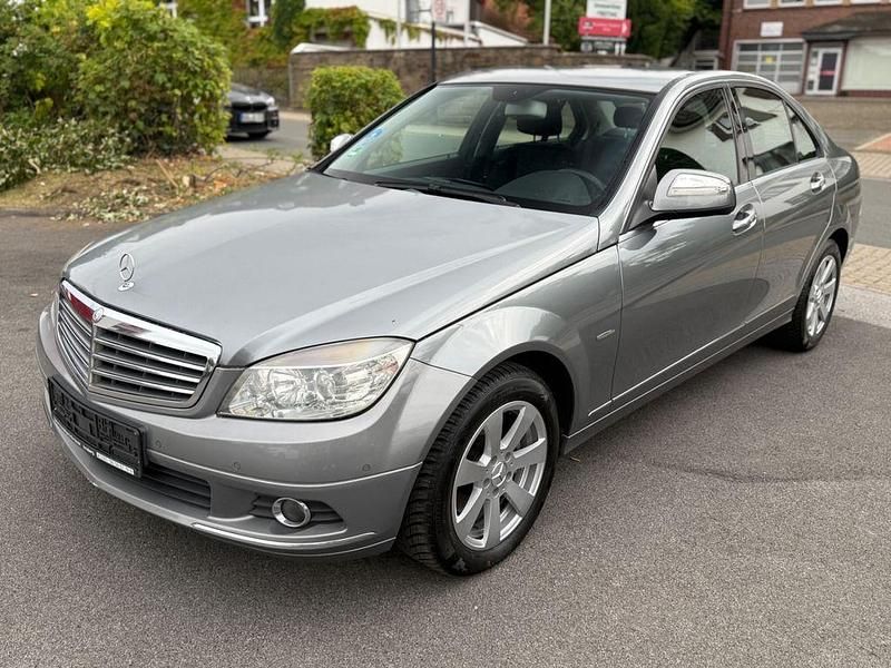 Silber Gebraucht 2007 Mercedes C220 Limousine | 4.990 € (Etwas zu teuer) - Bild 1/4