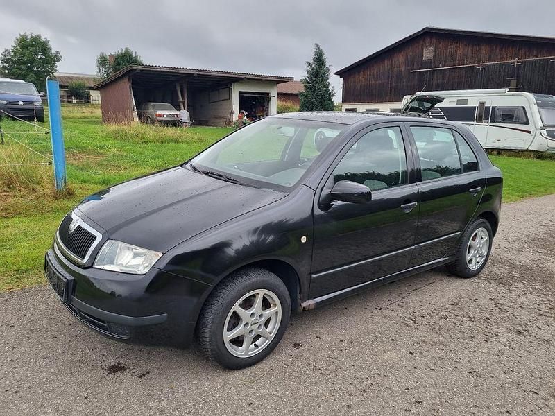 Schwarz Gebraucht 2004 Skoda Fabia Ambiente Kleinwagen | 1.499 € (Guter Preis) - Bild 1/4