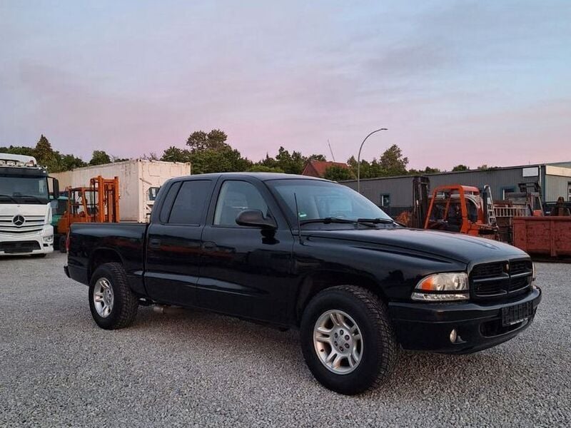 Schwarz Gebraucht 2002 Dodge Dakota SUV | 7.500 € - Bild 1/4