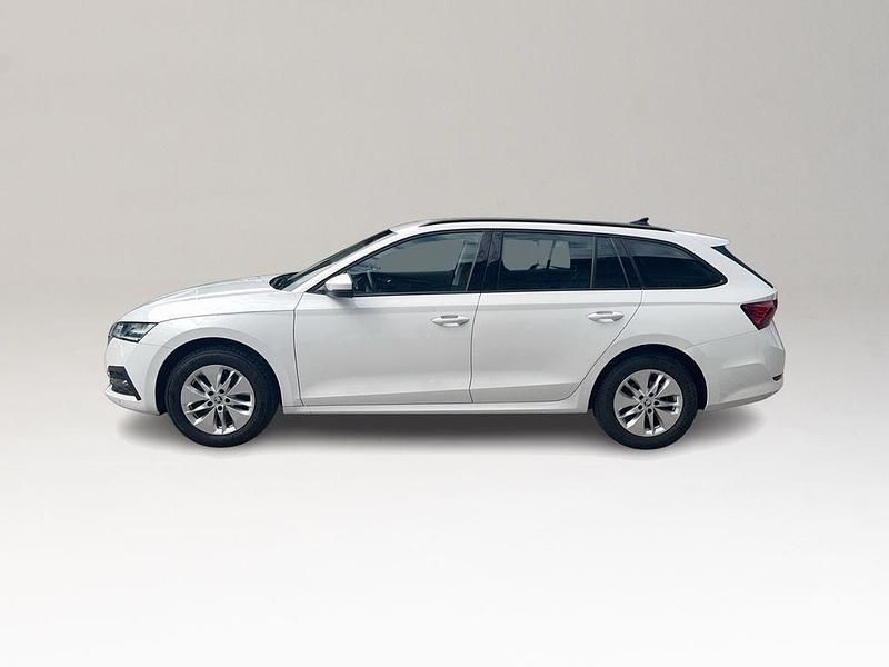 Gebraucht Skoda Octavia Comfort 150 PS (110 kW) 2022 Weiß Kombi