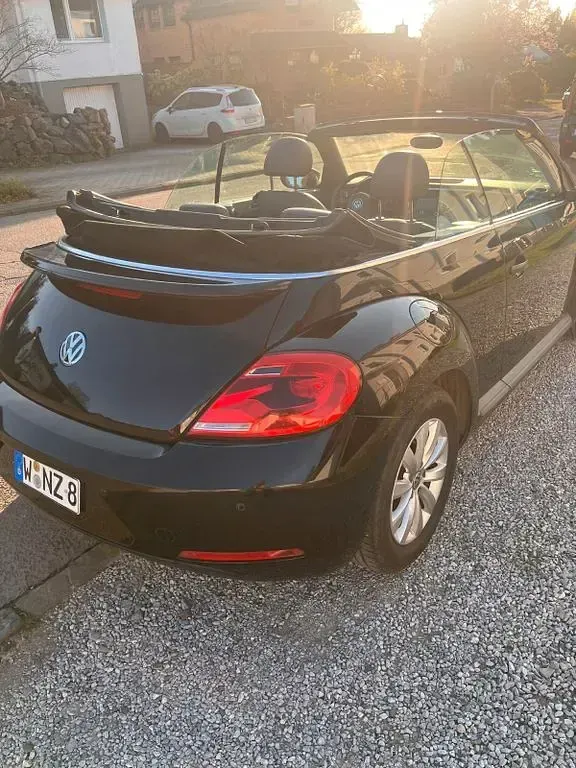 Gebraucht VW Beetle 105 PS (77 kW) 2015 Schwarz Kleinwagen