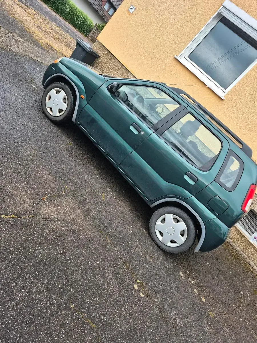 Gebraucht Suzuki Ignis 80 PS (58 kW) 2002 Grün Kleinwagen