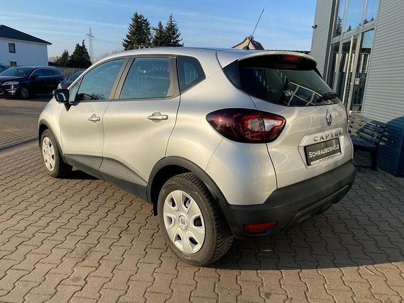 Gebraucht Renault Captur Life 90 PS (66 kW) 2019 Grau SUV