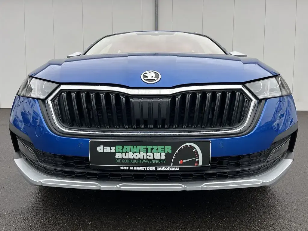 Gebraucht Skoda Octavia Scout 150 PS (110 kW) 2022 Blau Kombi