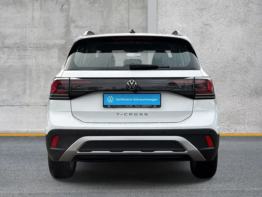 Gebraucht VW T-Cross Life 95 PS (69 kW) 2024 Weiß SUV