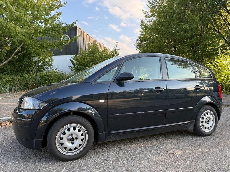 Gebraucht Audi A2 61 PS (44 kW) 2002 Blau Kleinwagen
