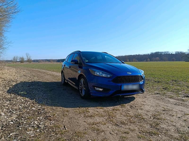 Gebraucht Ford Focus ST-Line 140 PS (102 kW) 2018 Blau Kombi