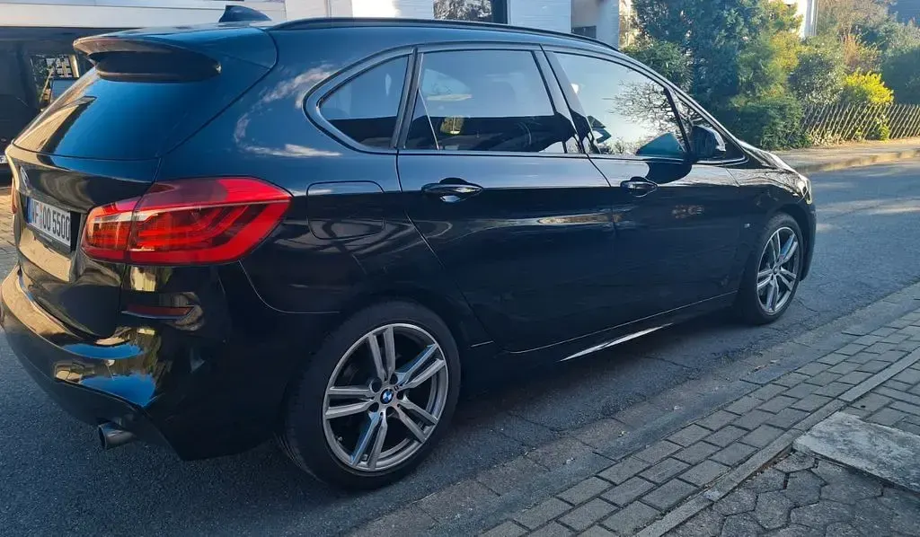 Gebraucht BMW 225 Performance 231 PS (169 kW) 2017 Schwarz Kombi