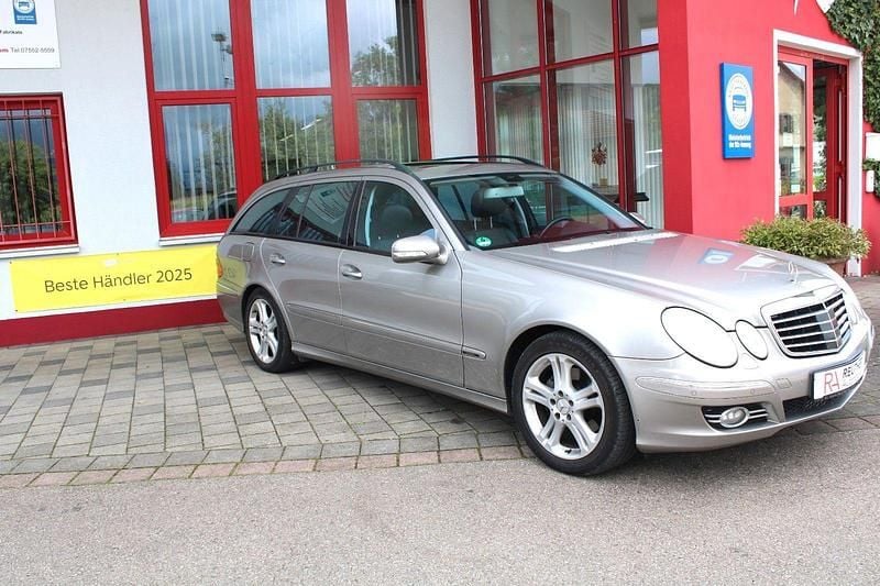 Cubanitsilber metallic Gebraucht 2007 Mercedes E320 Avantgarde Kombi | 3.500 € (Fairer Preis) - Bild 1/4