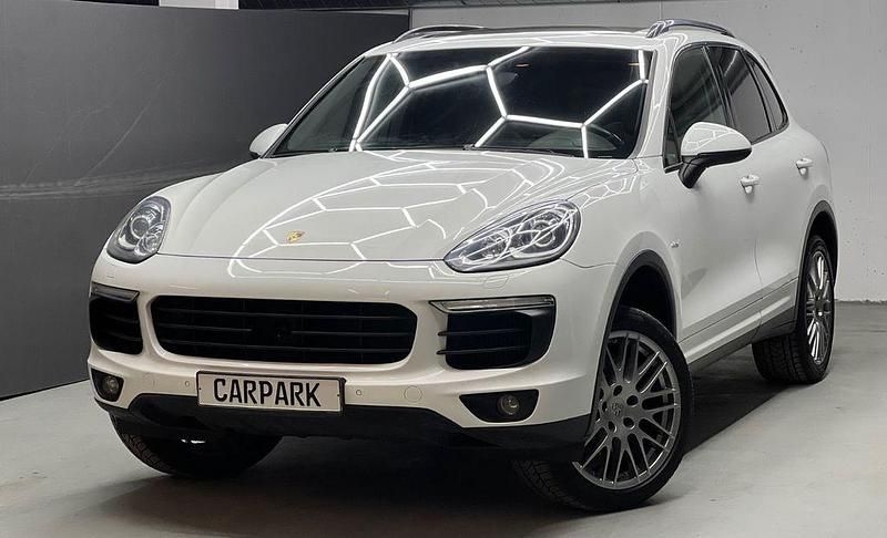 Second-hand Porsche Cayenne 262 CP (192 kW) 2015 Alb SUV