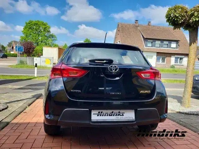 Gebraucht Toyota Auris Cool 99 PS (72 kW) 2014 Schwarz Limousine
