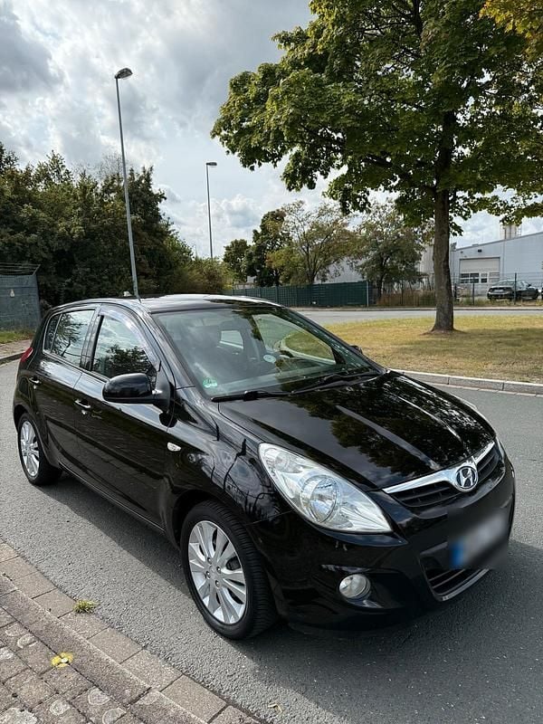 Schwarz Gebraucht 2009 Hyundai i20 Limousine | 3.750 € (Guter Preis) - Bild 1/4