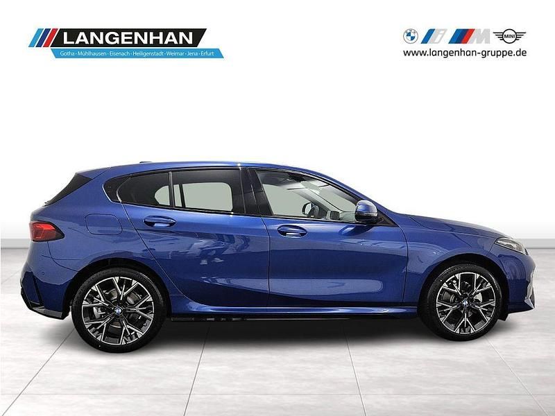 Neu BMW 120 Performance 170 PS (125 kW) 2025 Blau Kleinwagen