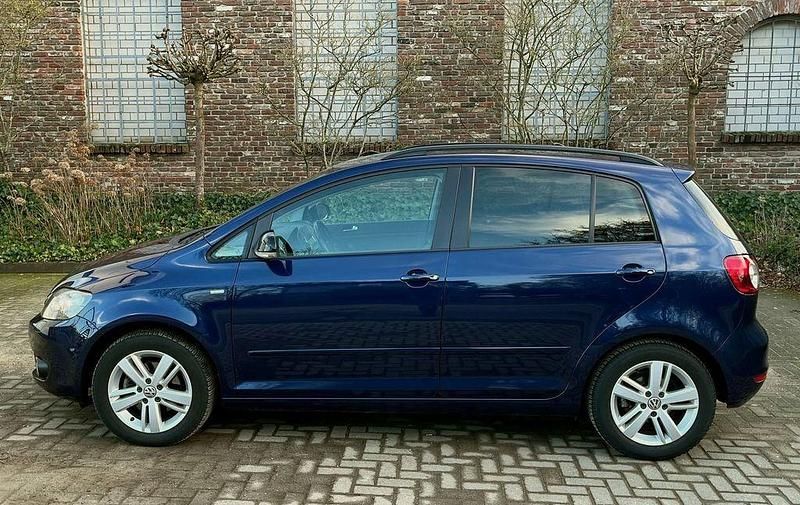 Gebraucht VW Golf Plus Cross Match 122 PS (89 kW) 2012 Blau Van / Kleinbus