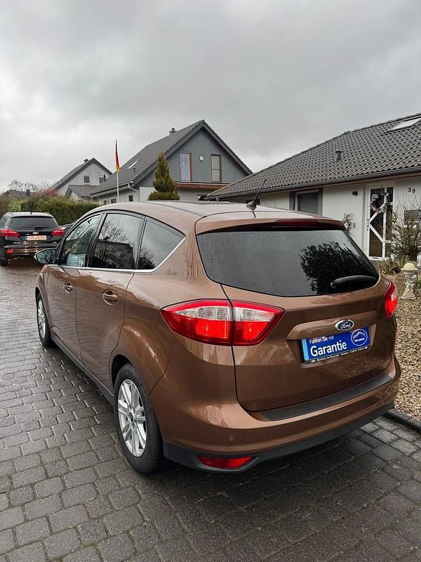 Gebraucht Ford C-MAX Titanium 158 PS (116 kW) 2015 Braun Van / Kleinbus