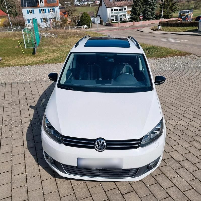 Gebraucht VW Touran Match 140 PS (102 kW) 2012 Weiß Van / Kleinbus
