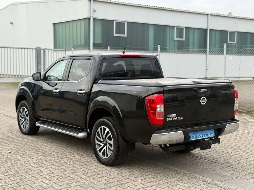Gebraucht Nissan Navara N-Connecta 190 PS (139 kW) 2016 Schwarz Pickup