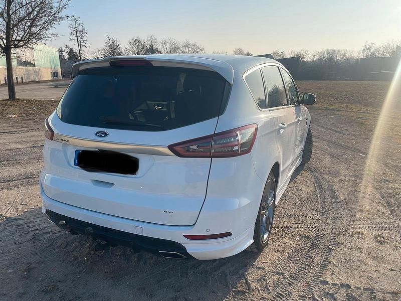 Gebraucht Ford S-MAX ST-Line 190 PS (139 kW) 2019 Weiß Van / Kleinbus