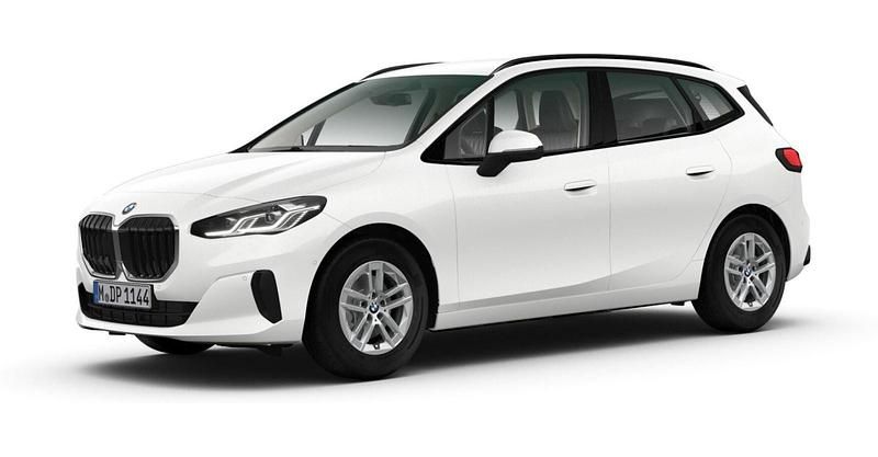 Weiß Gebraucht 2024 BMW 220 Active Tourer Comfort Edition Van / Kleinbus | 34.889 € (Fairer Preis) - Bild 1/4