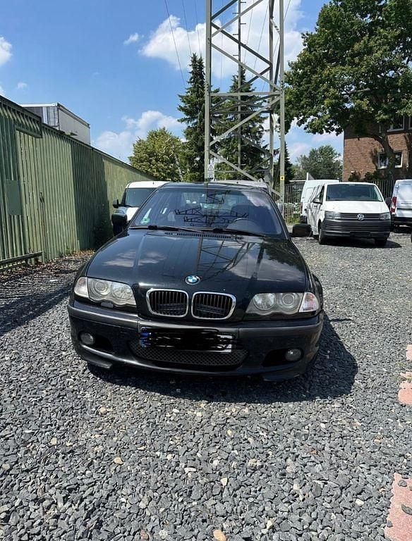 Schwarz Gebraucht 2001 BMW 316 M Sport Limousine | 1.900 € - Bild 1/4