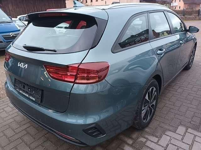 Neu Kia Ceed 140 PS (102 kW) 2025 Kleinwagen