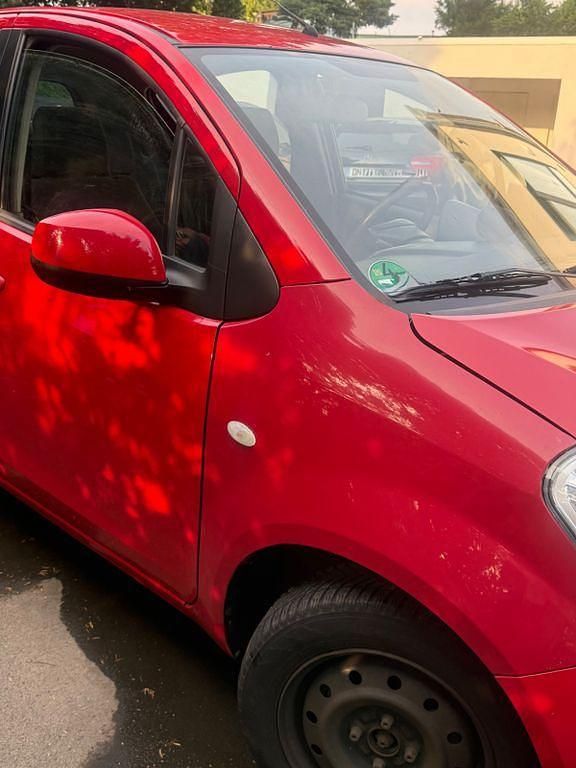 Gebraucht Suzuki Splash Comfort 65 PS (47 kW) 2009 Rot Kleinwagen