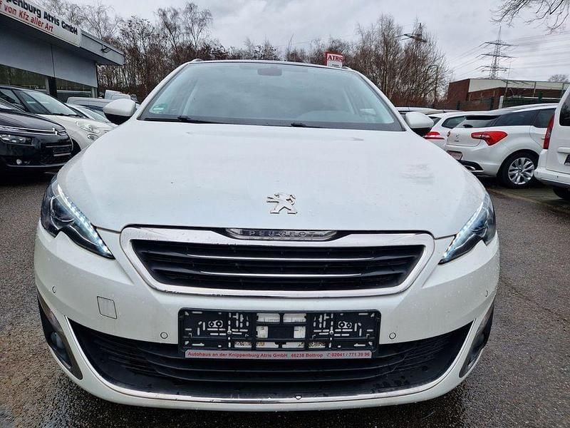 Gebraucht Peugeot 308 SW Allure 131 PS (96 kW) 2016 Weiß Kombi