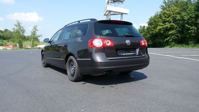 Gebraucht VW Passat Sportline 140 PS (102 kW) 2007 Braun metallic Kombi