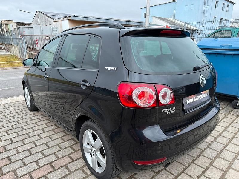 Gebraucht VW Golf VI Team 105 PS (77 kW) 2010 Schwarz Kleinwagen