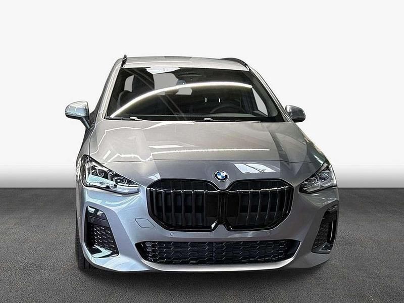Neu BMW 220 Active Tourer Performance 156 PS (114 kW) 2025 Grau Van / Kleinbus