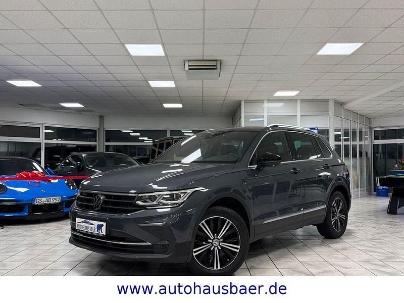 Gebraucht VW Tiguan Move 190 PS (139 kW) 2023 Grau SUV