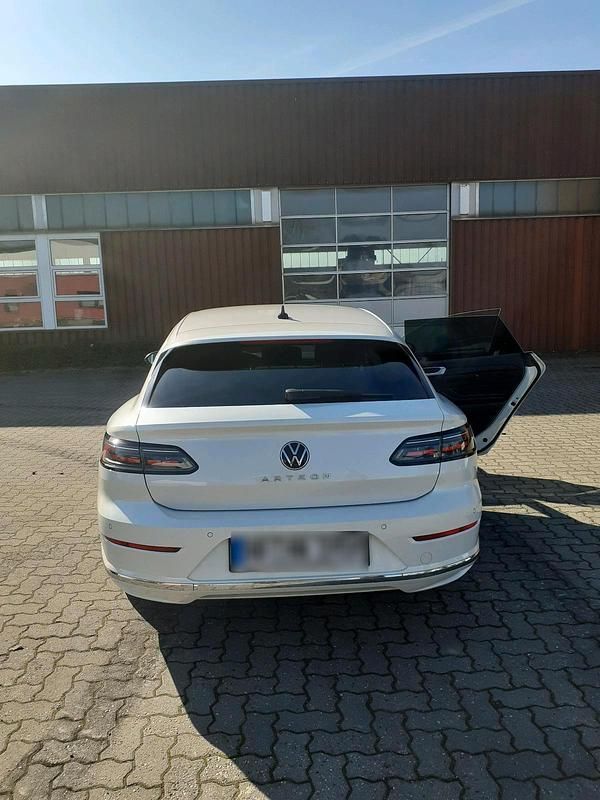 Gebraucht VW Arteon 150 PS (110 kW) 2023 Weiß Kombi