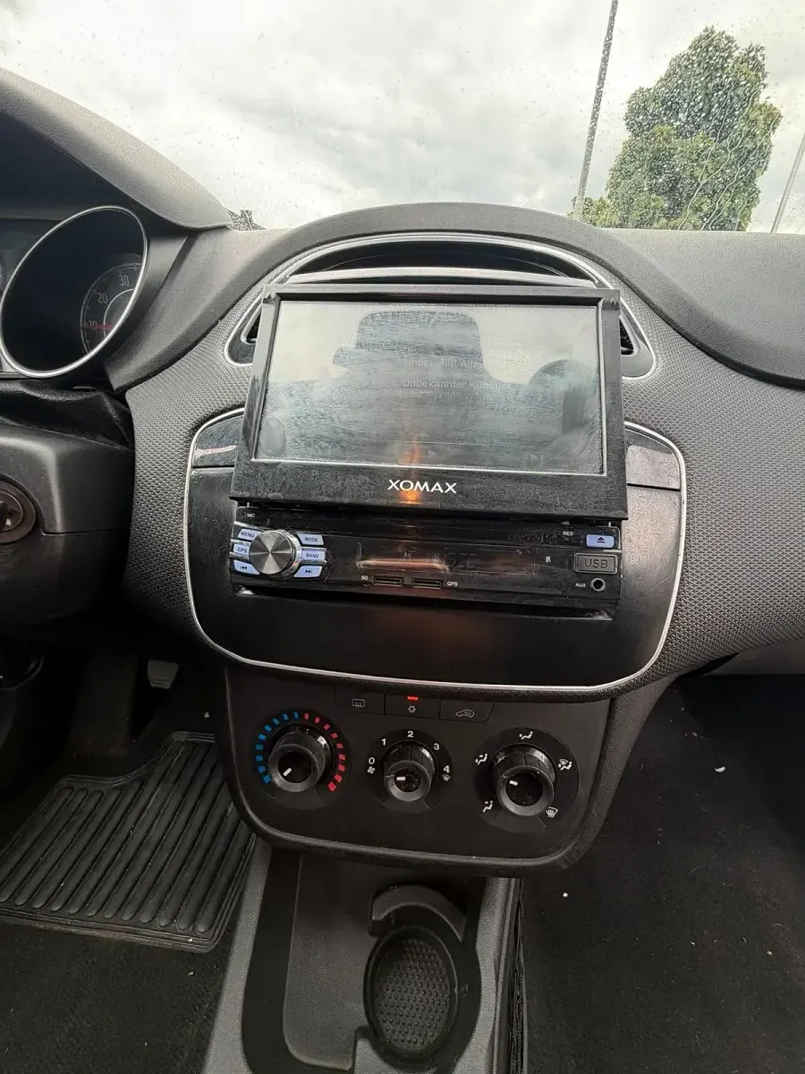 Usata Fiat Punto 74 CV (54 kW) 2014 Nero Utilitaria