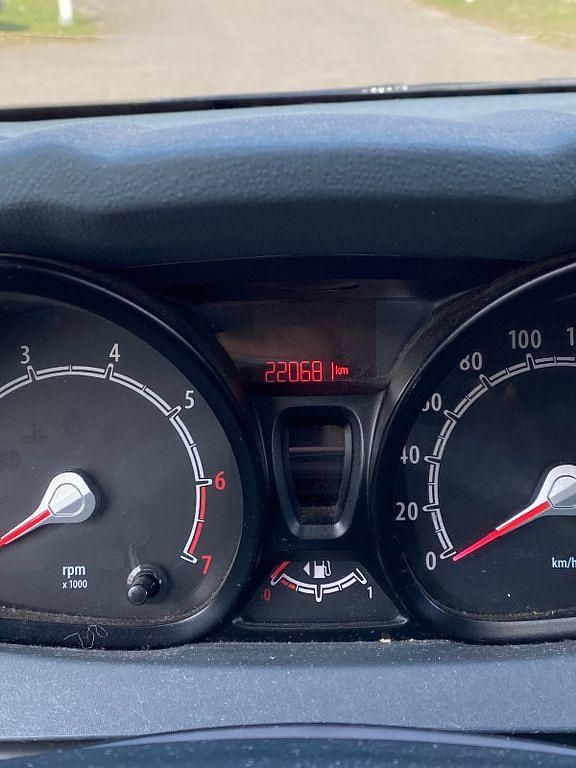 Gebraucht Ford Fiesta Trend 82 PS (60 kW) 2009 Blau Kleinwagen